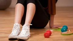 Att gå på rumpmusklerna mot ryggsmärta: fördelar, teknik och vanliga misstag